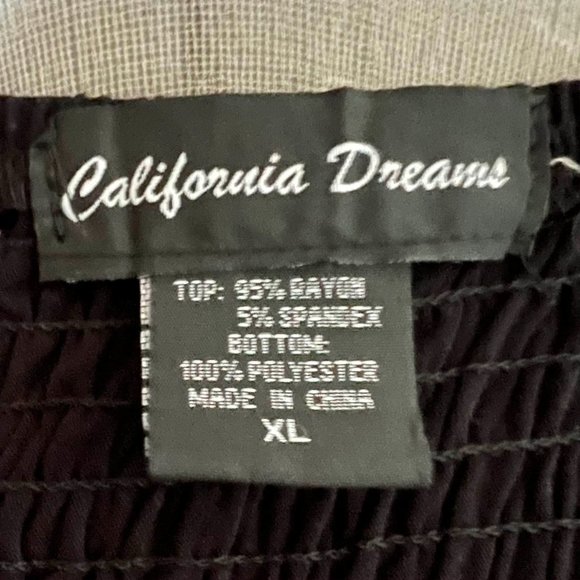 Women's Dress - Picture 7 of 8